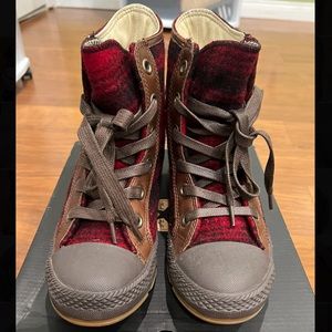 Converse Woolrich Outsider Black/Red Hi-Top Boot WMN US 7
